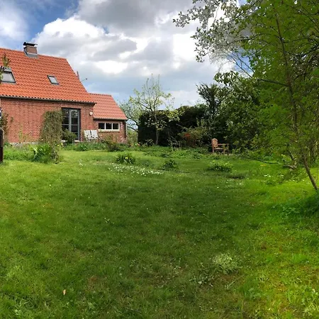 Сasa de vacaciones Ferienhaus-mit-naturgarten